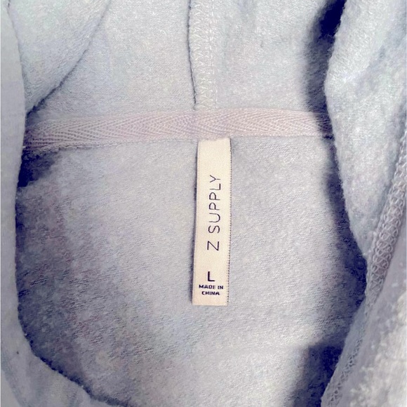 Z supply crop hoodie - Picture 2 of 2